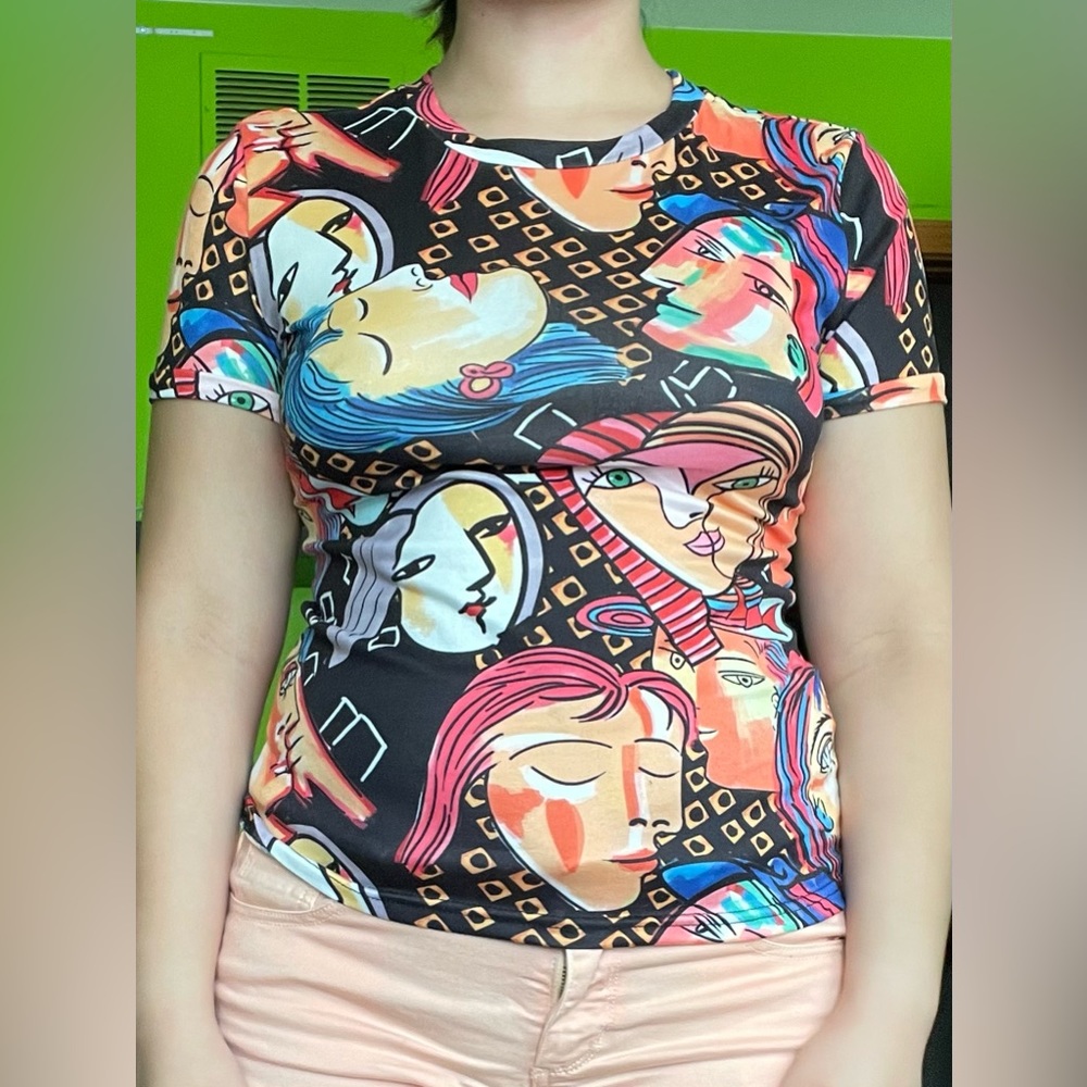 Graphic multicolor shirt
